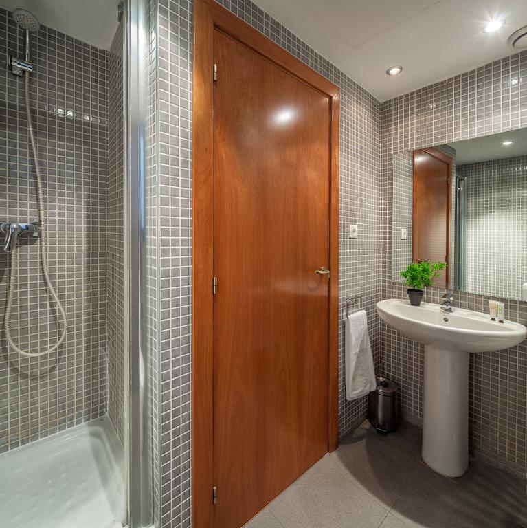 Habitat Apartments Carders Barcelona Quarto foto